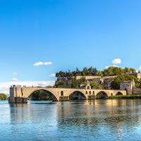 Die Pont Saint-Bénézet in Avignon
