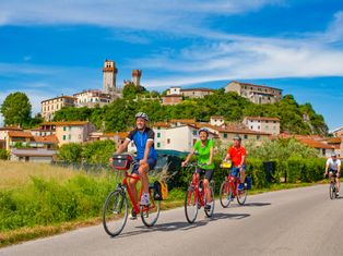 Radfahrer vor Nozzano