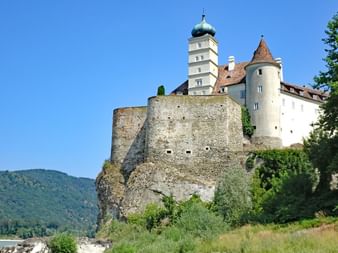 Castle Schoenbuehel