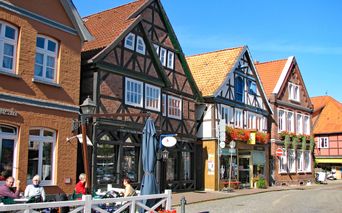 Impressions of the bike tour from Magdeburg to Hamburg
